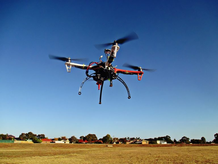 Aller plus loin en affaires avec les drones